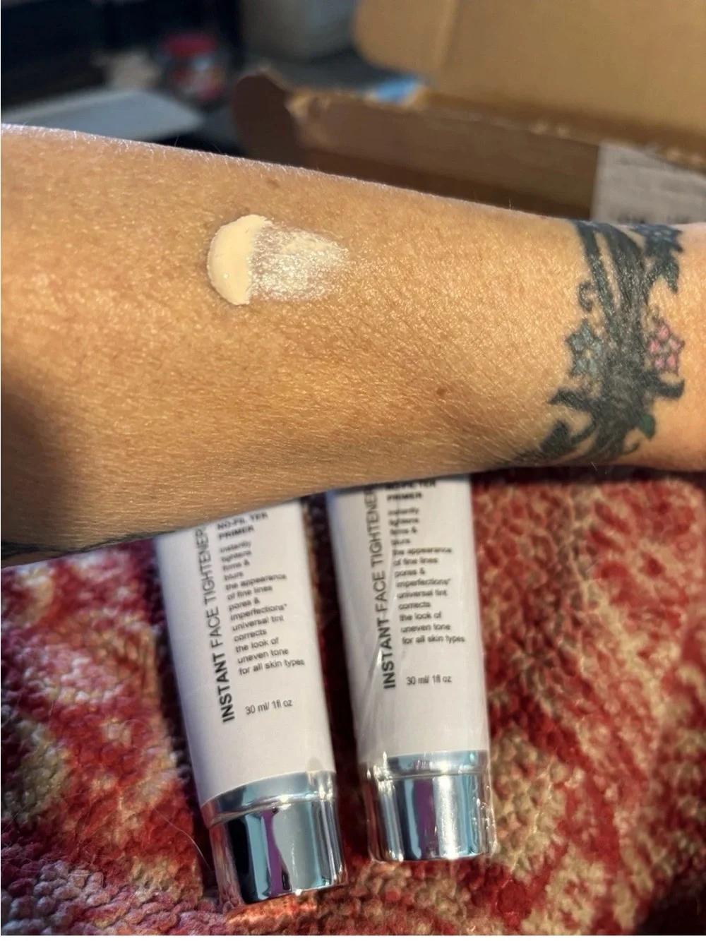 Instant Face Tightener Cream No-Filter Primer - Universal Tint, White